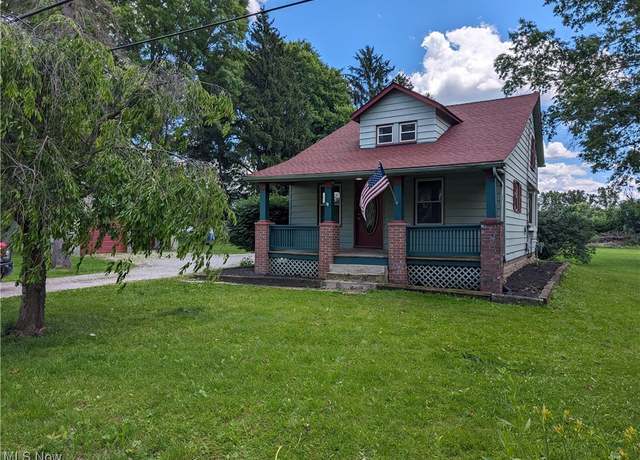 Property at 1970 E County Line Rd, Mineral Ridge, OH 44440, 3 beds, 1 bath
