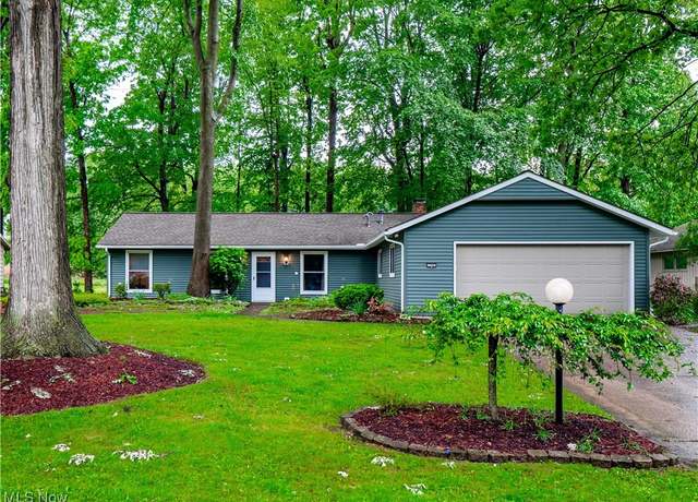 Property at 5960 Creekside Ln, North Ridgeville, OH 44039, 3 beds, 2 baths