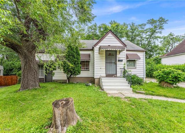 Property at 4325 E 163rd St, Cleveland, OH 44128, 3 beds, 1 bath