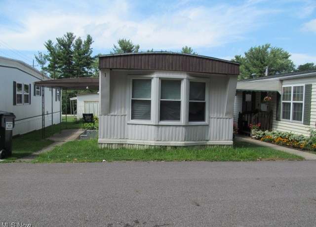 Property at 9735 Chillicothe Rd #01, Kirtland, OH 44094, 2 beds, 1 bath