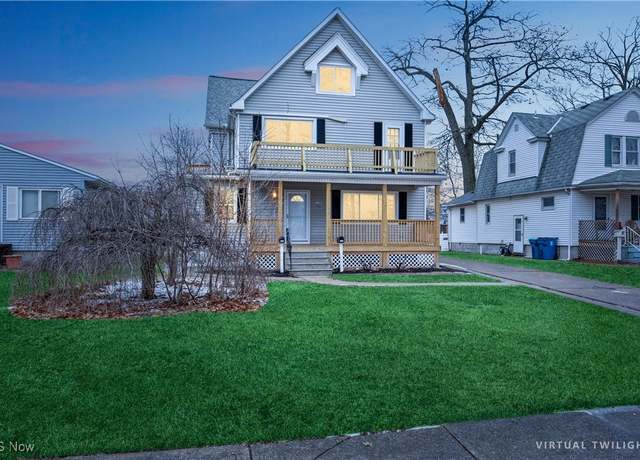 Property at 2125-2127 E 31 St, Lorain, OH 44055, 4 beds, 2.5 baths