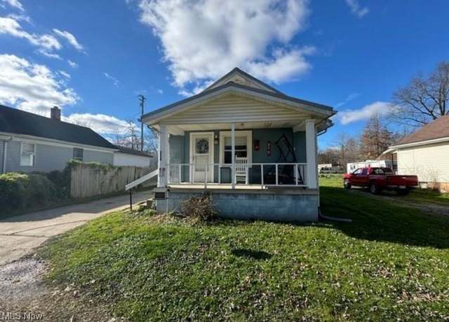 Property at 3558 Whitman Ct, Leavittsburg, OH 44430, 2 beds, 1 bath