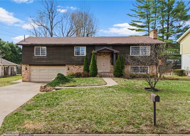 Property at 1102 55th St, Vienna, WV 26105, 4 beds, 2.5 baths