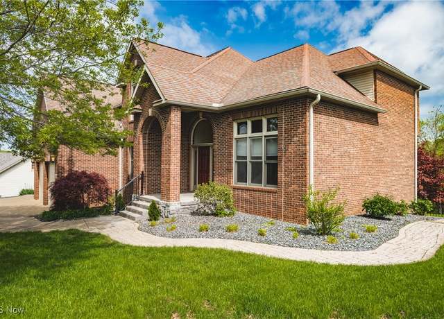 Property at 24 Westwood Dr, Parkersburg, WV 26101, 4 beds, 4 baths
