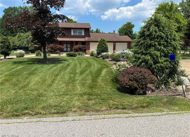 Property at 29375 Willow Ln, Willoughby Hills, OH 44092, 4 beds, 3 baths