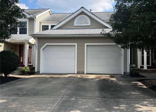 Property at 1085 Sunhaven Dr, Medina, OH 44256, 2 beds, 1.5 baths