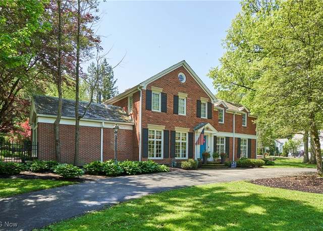 Property at 173 Hampshire Rd, Akron, OH 44313, 3 beds, 3 baths