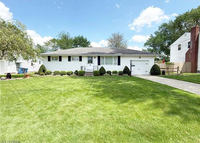 Property at 2907 Brookview Dr, Lorain, OH 44053, 3 beds, 1 bath