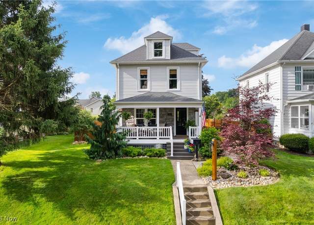 Property at 264 4th St SW, Brewster, OH 44613, 3 beds, 2 baths