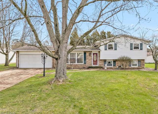 Property at 230 Brookfield St, Louisville, OH 44641, 3 beds, 1 bath
