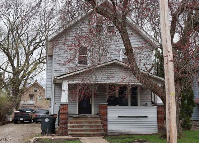 Property at 905 Woodward Ave, Akron, OH 44310, 3 beds, 1 bath