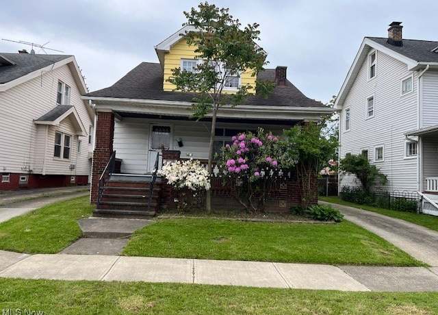 Property at 10116 Richland Ave, Garfield Heights, OH 44125, 5 beds, 2 baths