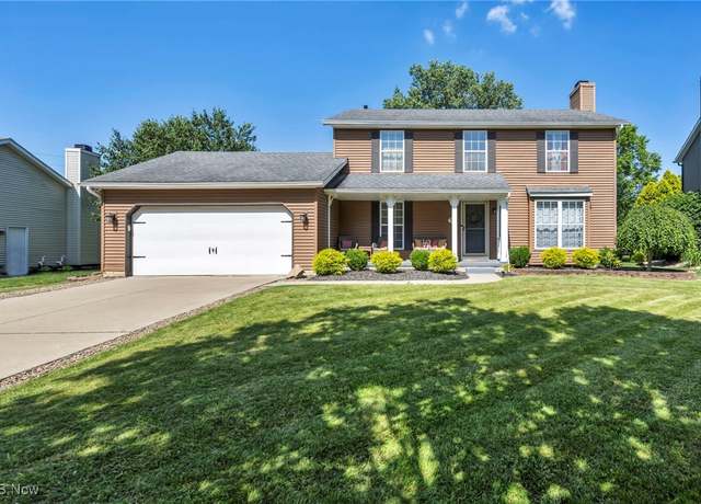 Property at 567 Westminster Cir, Akron, OH 44319, 3 beds, 2.5 baths
