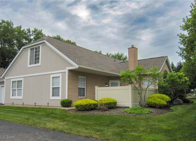 Property at 310 Millennium Dr, Tallmadge, OH 44278, 2 beds, 2.5 baths