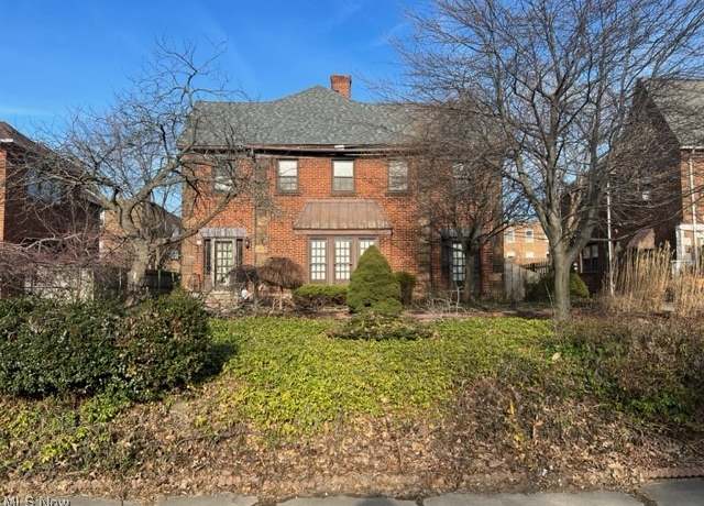 Property at 2915 Ludlow Rd, Cleveland, OH 44120, 5 beds, 3 baths