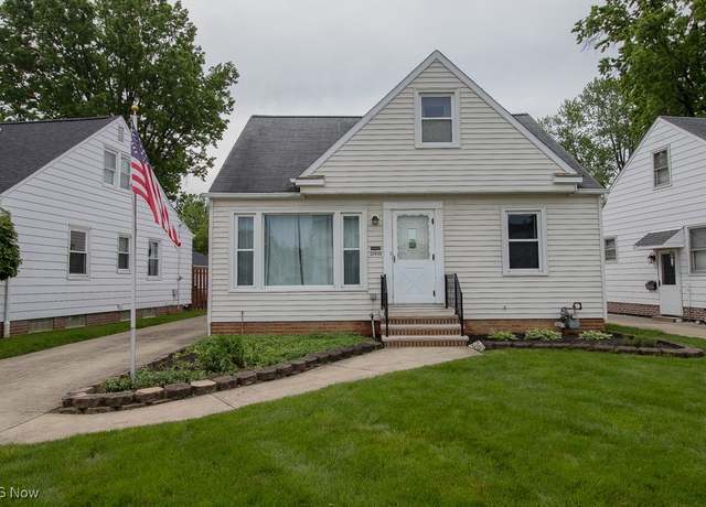 Property at 31910 Pendley Rd, Willowick, OH 44095, 3 beds, 2 baths