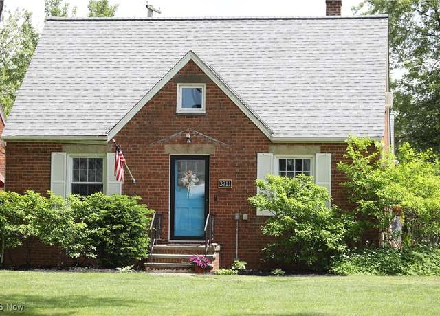 Property at 3211 W 140th St, Cleveland, OH 44111, 3 beds, 1 bath