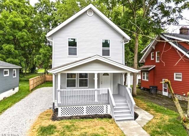 Property at 861 Glenn St, Akron, OH 44320, 3 beds, 2 baths