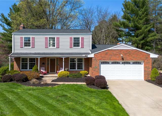 Property at 8422 Vera Dr, Broadview Heights, OH 44147, 4 beds, 2.5 baths