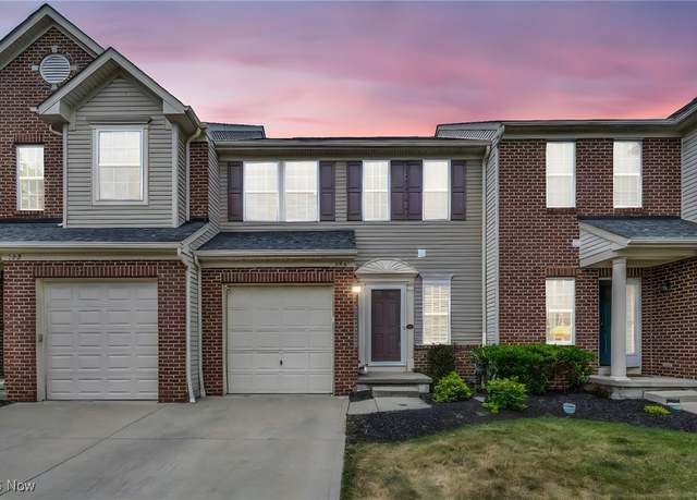 Property at 136 River Rock Way, Berea, OH 44017, 3 beds, 2.5 baths