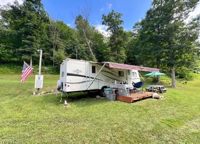 Property at 8134 State Route 800 SE, Uhrichsville, OH 44683