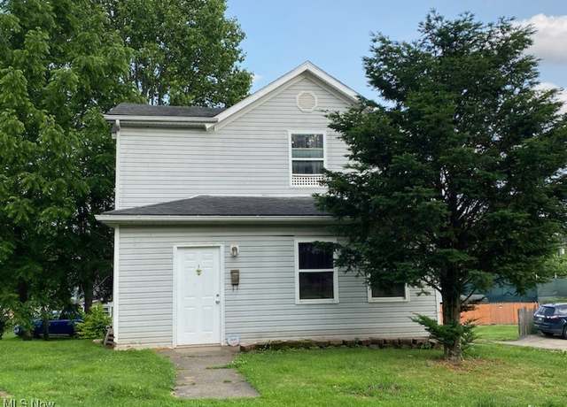 Property at 1202 Swann St, Parkersburg, WV 26101, 2 beds, 1 bath