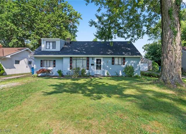 Property at 675 Birchwood Dr, Willoughby, OH 44094, 3 beds, 1.5 baths