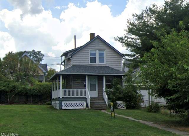 Property at 2403 Mira Ct, Cleveland, OH 44109, 2 beds, 1 bath