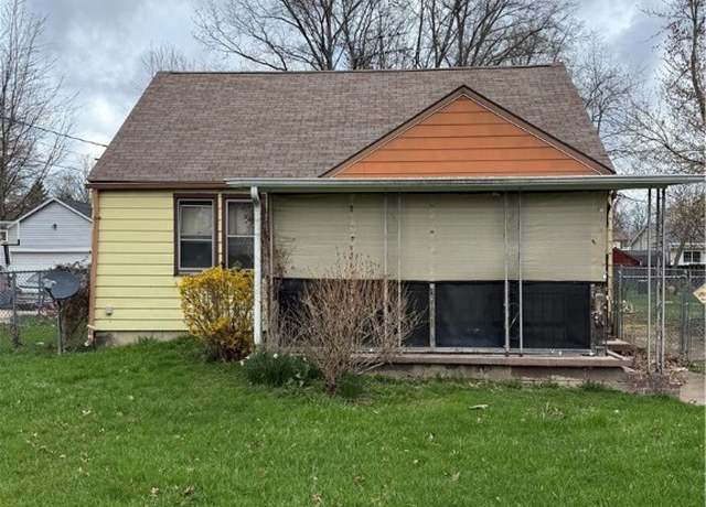 Property at 317 E 44th St, Lorain, OH 44052, 3 beds, 1 bath