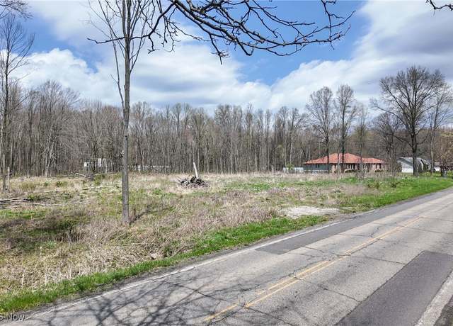 Property at 9925 King Graves Rd NE, Warren, OH 44484