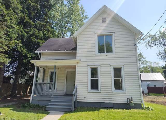 Property at 681 Madison St, Conneaut, OH 44030, 3 beds, 1 bath