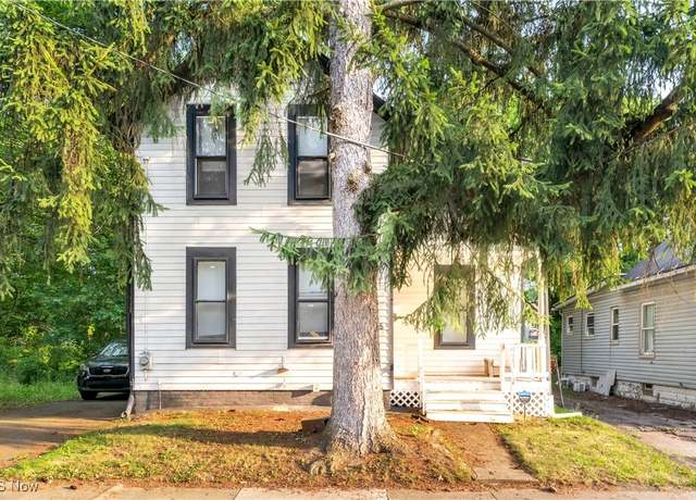 Property at 386 E Voris St, Akron, OH 44311, 4 beds, 2 baths