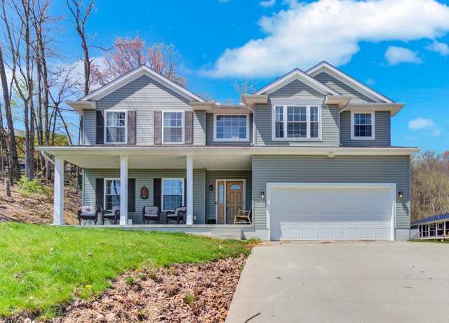 Property at 589 W Mohawk Dr, Malvern, OH 44644, 4 beds, 2.5 baths