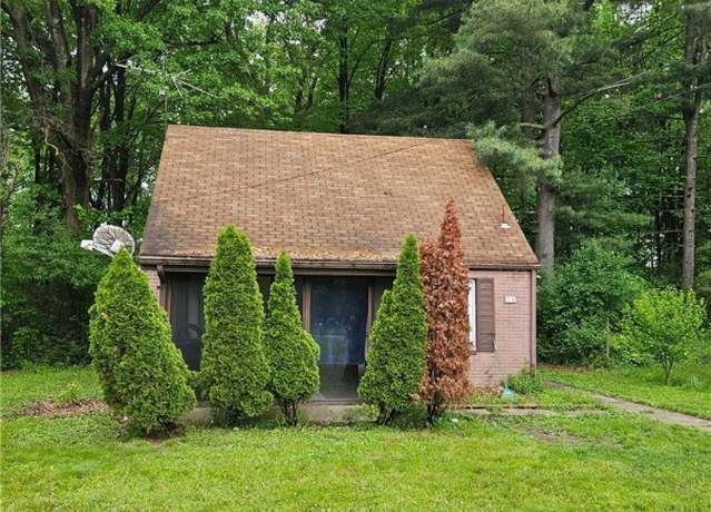 Property at 72 Idaho Rd, Austintown, OH 44515, 2 beds, 1 bath