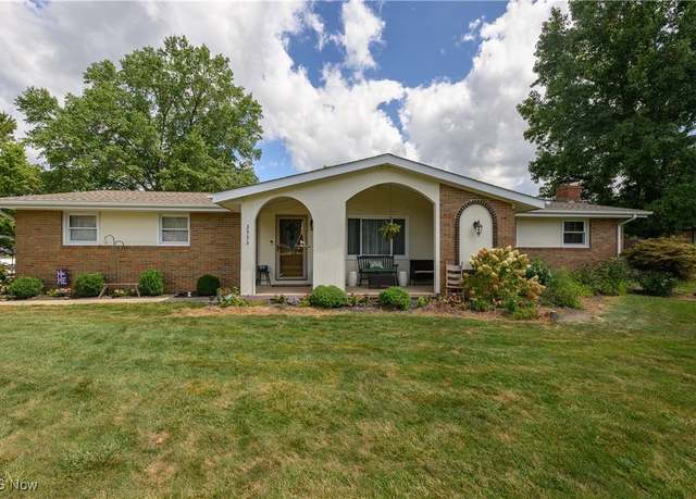 Property at 2533 Tremont St, Dover, OH 44622, 2 beds, 2.5 baths