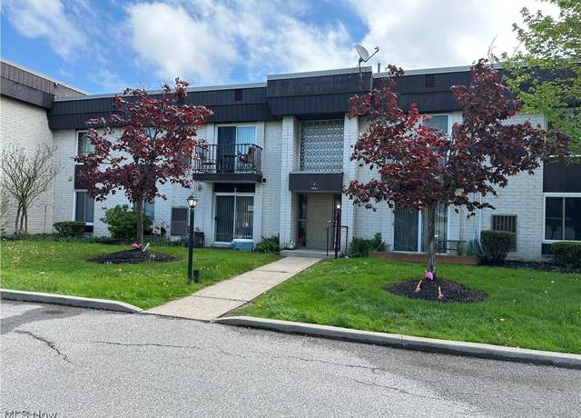 Property at 8405 N Akins Rd #102, North Royalton, OH 44133, 2 beds, 1 bath