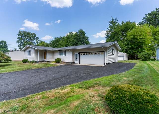 Property at 125 Myrtle, Cortland, OH 44410, 3 beds, 2.5 baths