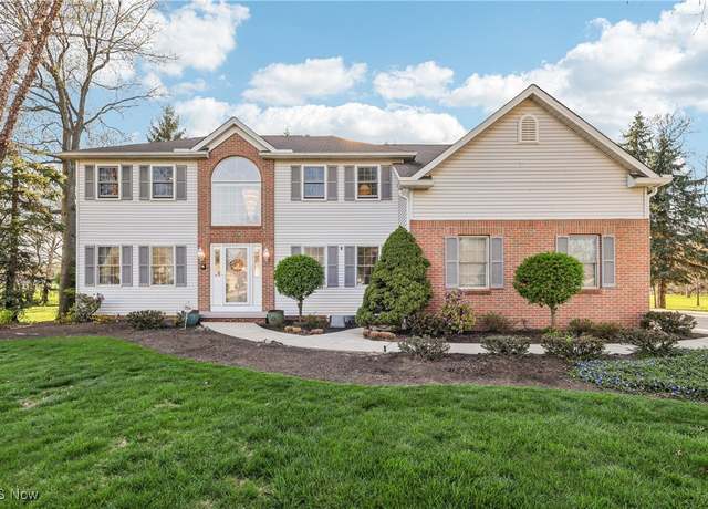 Property at 474 Celestia Dr, Richmond Heights, OH 44143, 5 beds, 4 baths