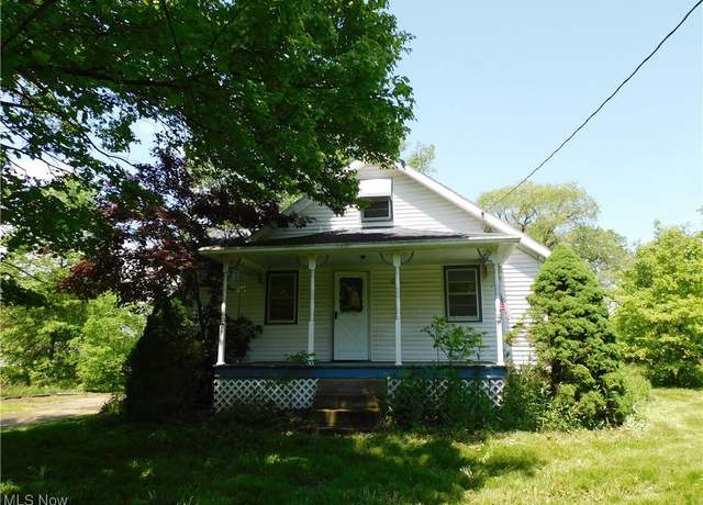 Property at 339 NE Johnson Plank Rd NE, Warren, OH 44481, 4 beds, 1 bath