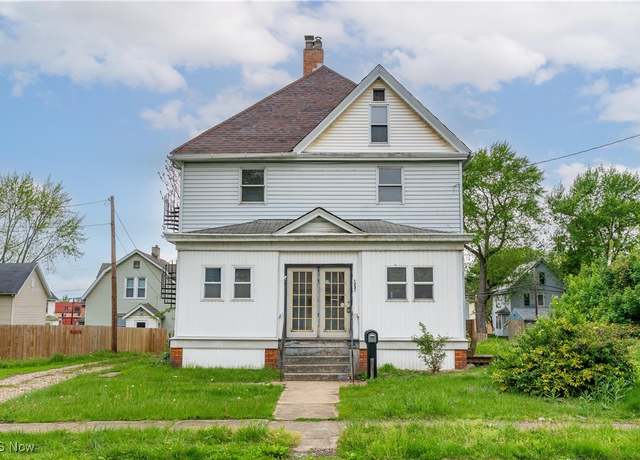 Property at 1231 Worley Ave NW, Canton, OH 44703, 5 beds, 2 baths