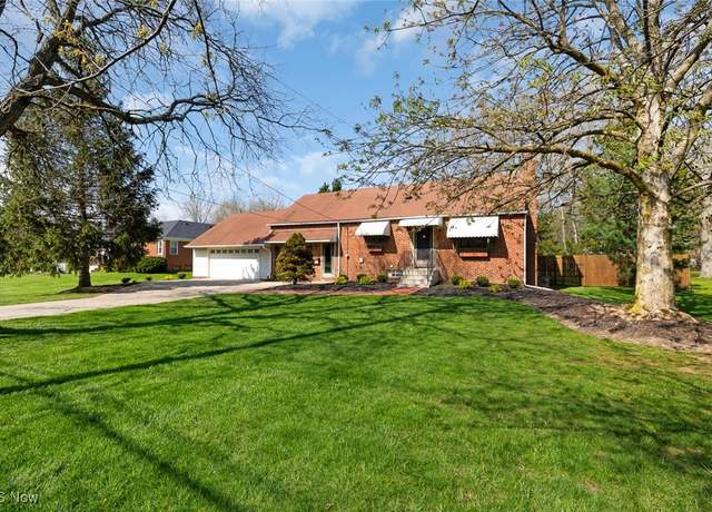 Property at 5798 Fitch Rd, North Olmsted, OH 44070, 3 beds, 2 baths
