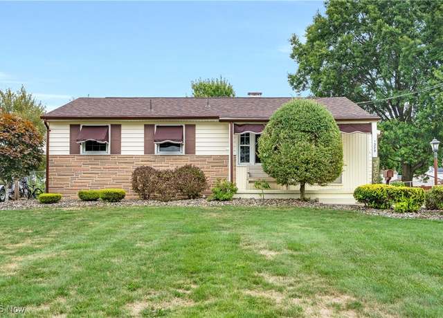 Property at 1339 Cavalcade Dr, Youngstown, OH 44515, 2 beds, 2 baths