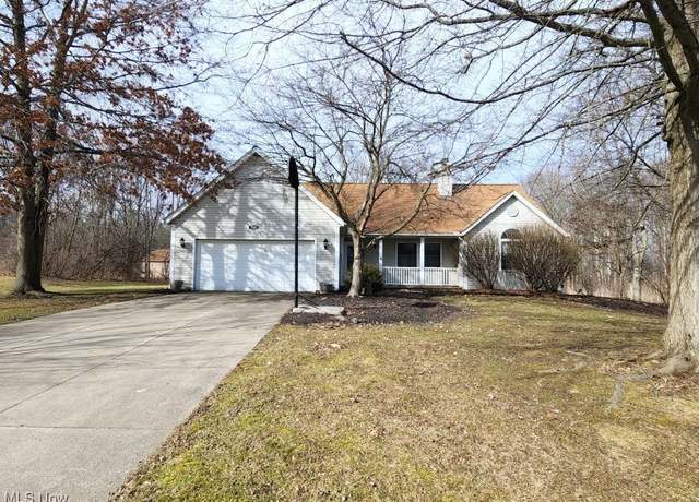 Property at 7529 Fantail Dr, Northfield Center, OH 44067, 4 beds, 3.5 baths