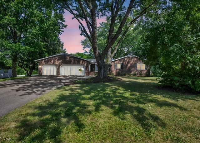 Property at 4635 Venus Rd, Uniontown, OH 44685, 3 beds, 3 baths