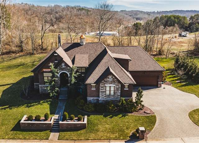 Property at 35 Skyview Dr, Parkersburg, WV 26101, 5 beds, 5.5 baths
