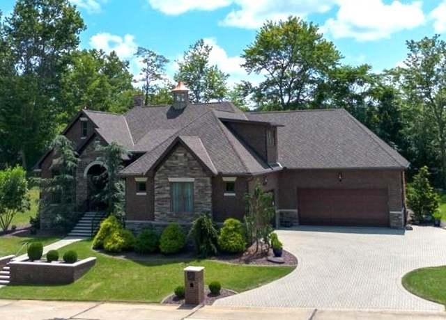 Property at 35 Skyview Dr, Parkersburg, WV 26101, 5 beds, 5.5 baths