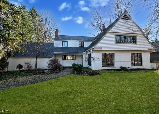 Property at 3265 Belvoir Blvd, Beachwood, OH 44122, 4 beds, 3.5 baths