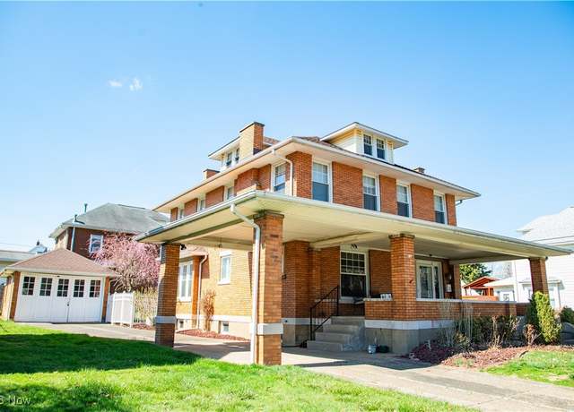 Property at 1615 Liberty St, Parkersburg, WV 26101, 3 beds, 2.5 baths