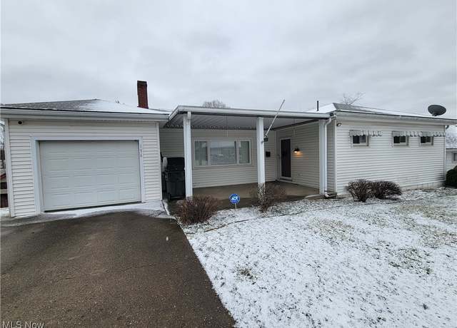 Property at 156 Locust Ln, Cadiz, OH 43907, 3 beds, 3 baths