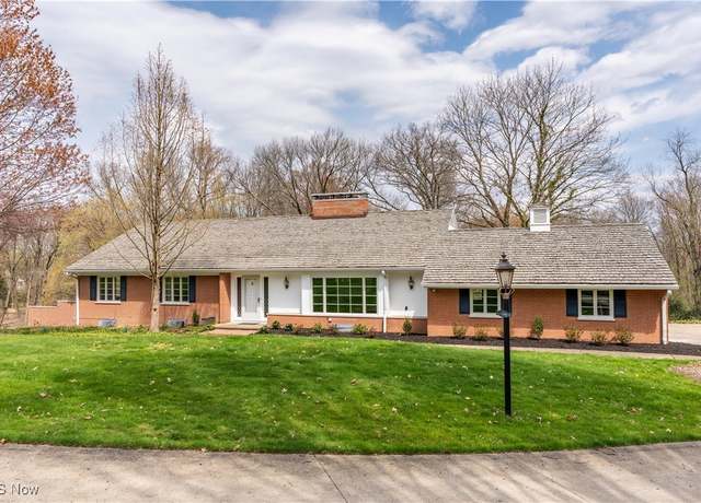 Property at 2622 Glenmont Rd NW, Canton, OH 44708, 4 beds, 3 baths